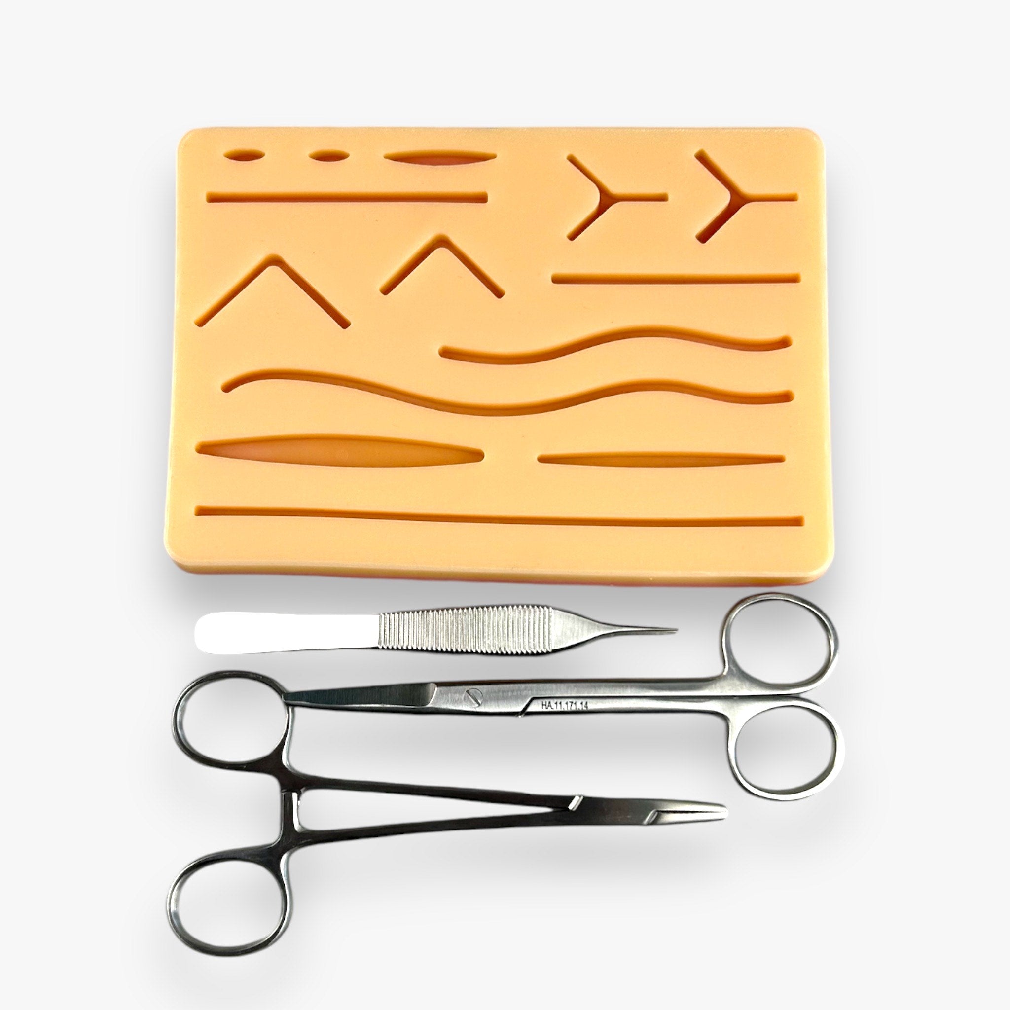 SET DE SUTURAS CON PIEL SINTÉTICA