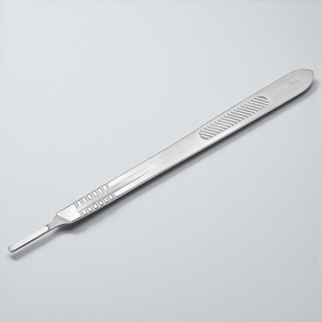 MANGO BISTURÍ N°4 LARGE 20,5 CM