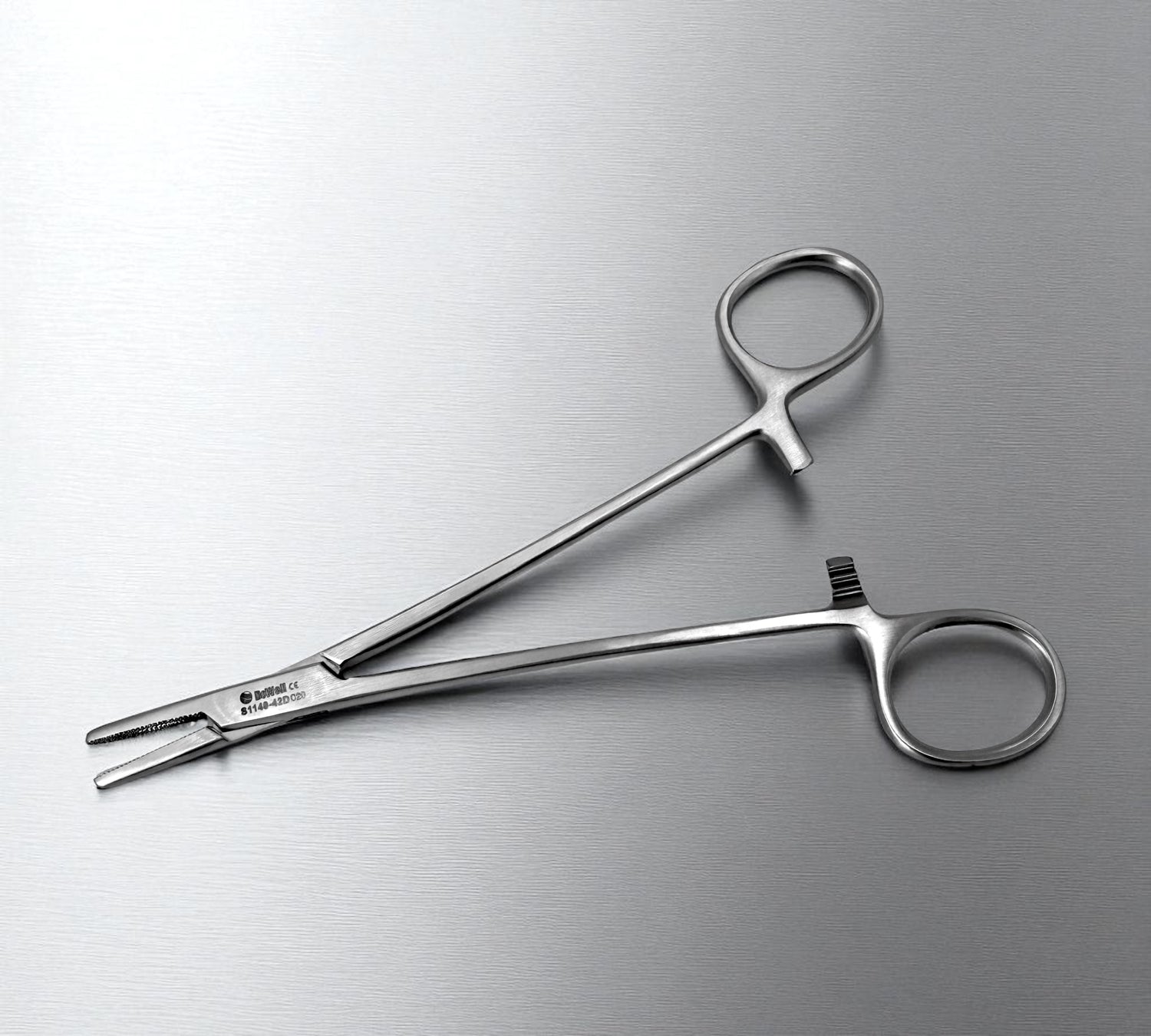 PORTA AGUJAS MAYO HEGAR 15 CM, DOWELL